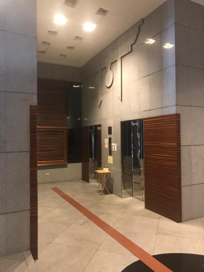 溫馨小屋 Бангкок Экстерьер фото