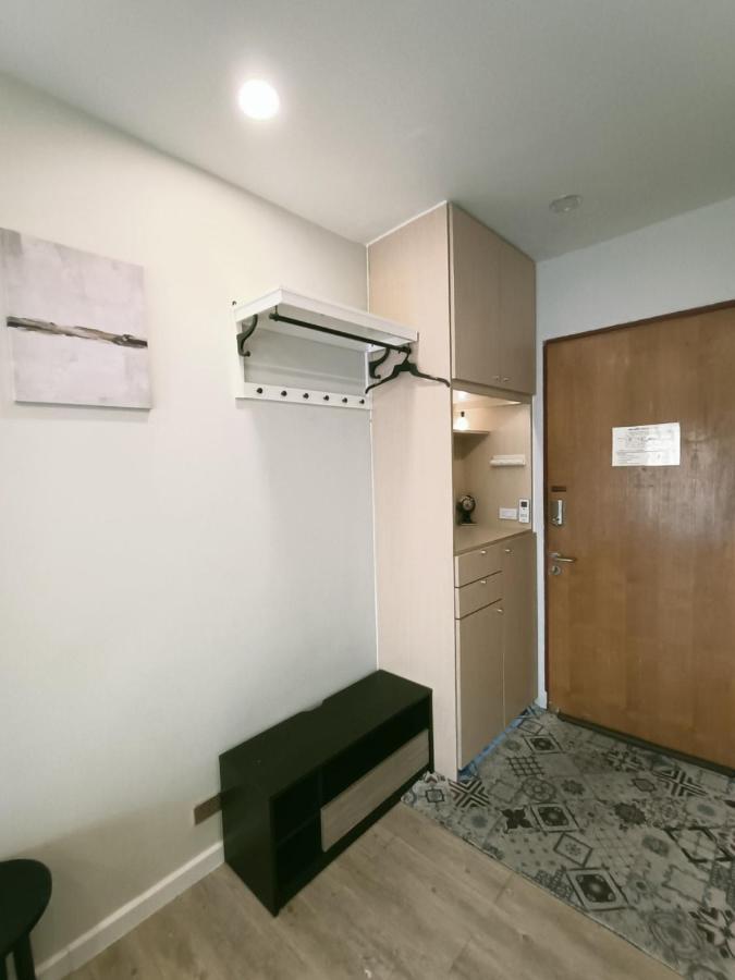 溫馨小屋 Бангкок Экстерьер фото