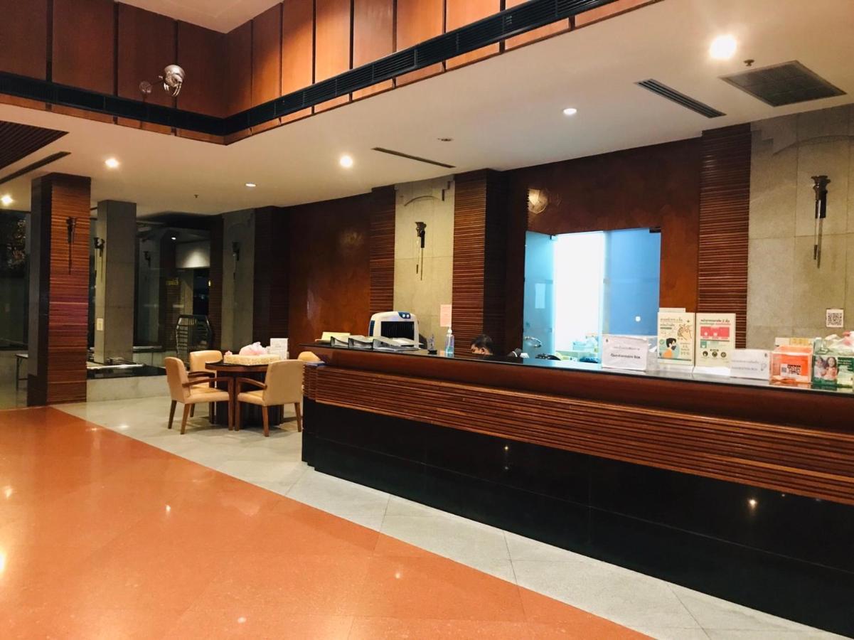 溫馨小屋 Бангкок Экстерьер фото